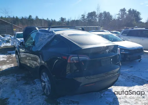 2023 Tesla Model Y from USA, damaged, VIN 7SAYGDEE2PA186128